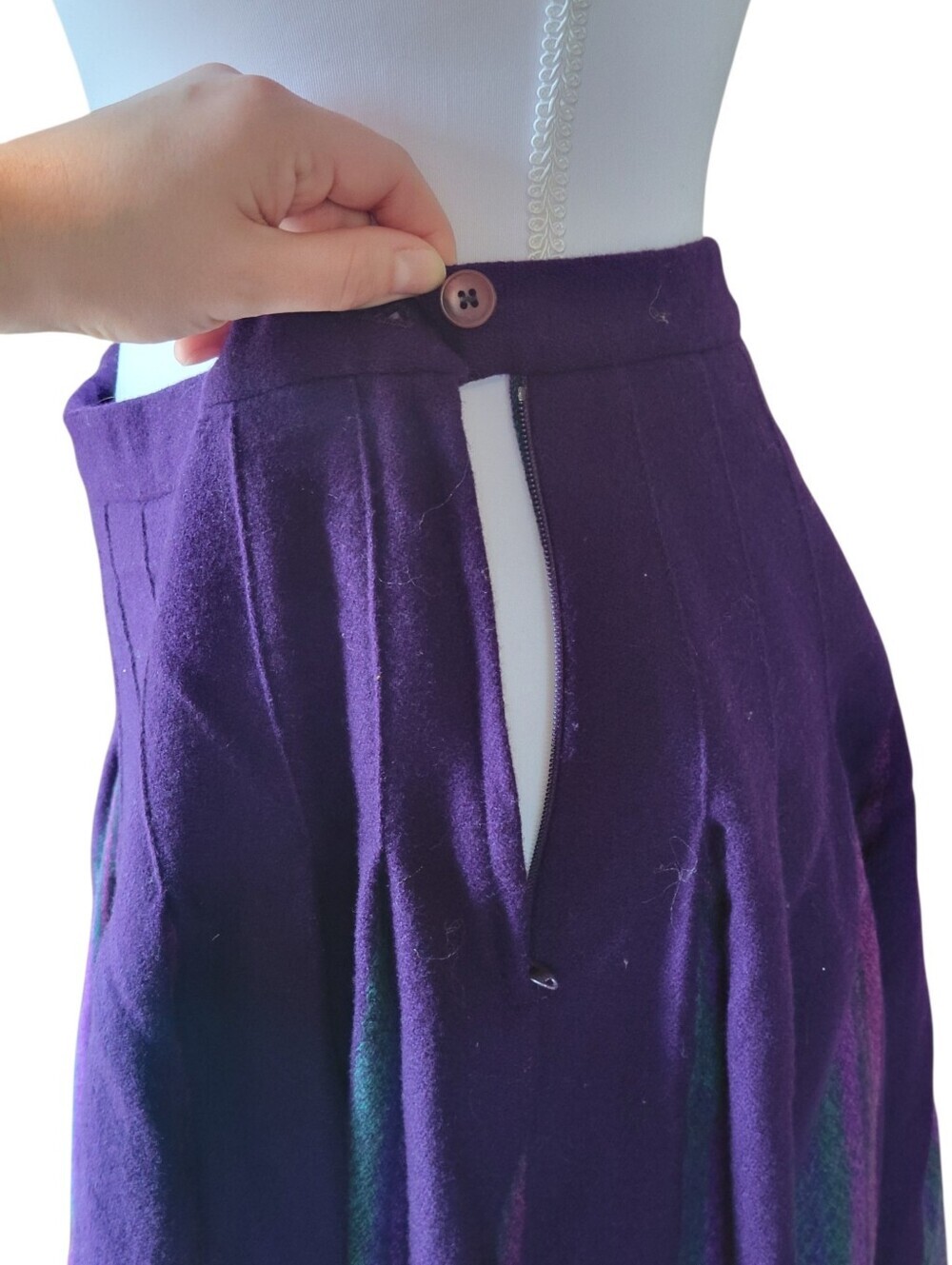 Vintage Pendleton Wool Purple Plaid Pleated Skirt - Picture 6 of 9